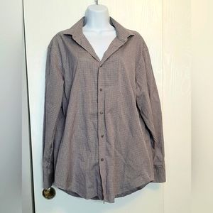 Men's Calvin Klein button up shirt 17/32-33, slim fit, non-iron